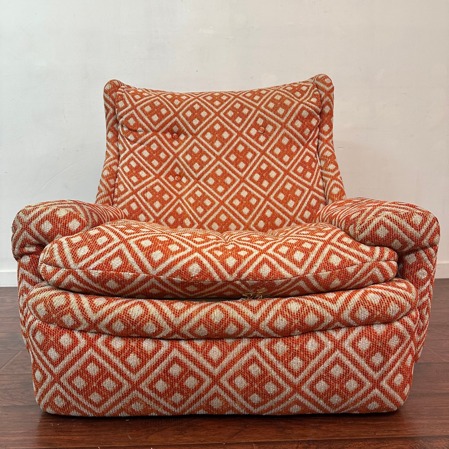 Selif by Simmons Vintage Mid-Century Lounge Chair - Danish Modern Design
