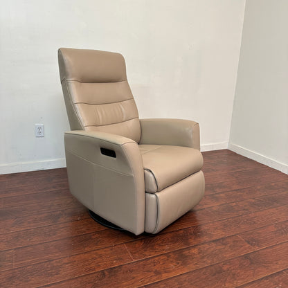 ScanDesigns Leather Power Recliner