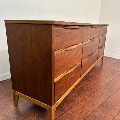 Walnut Mid-Century 9 Drawers Dresser by Kaufman