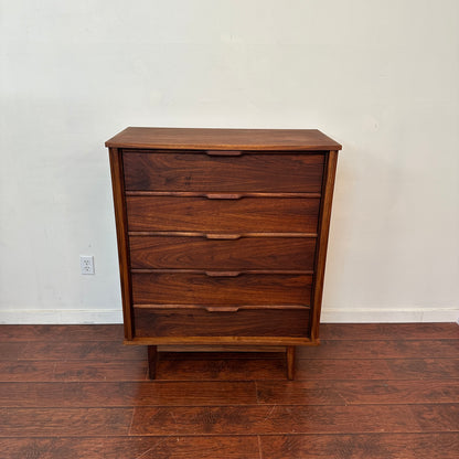 Walnut Mid-Century Five Drawers Highboy Dresser