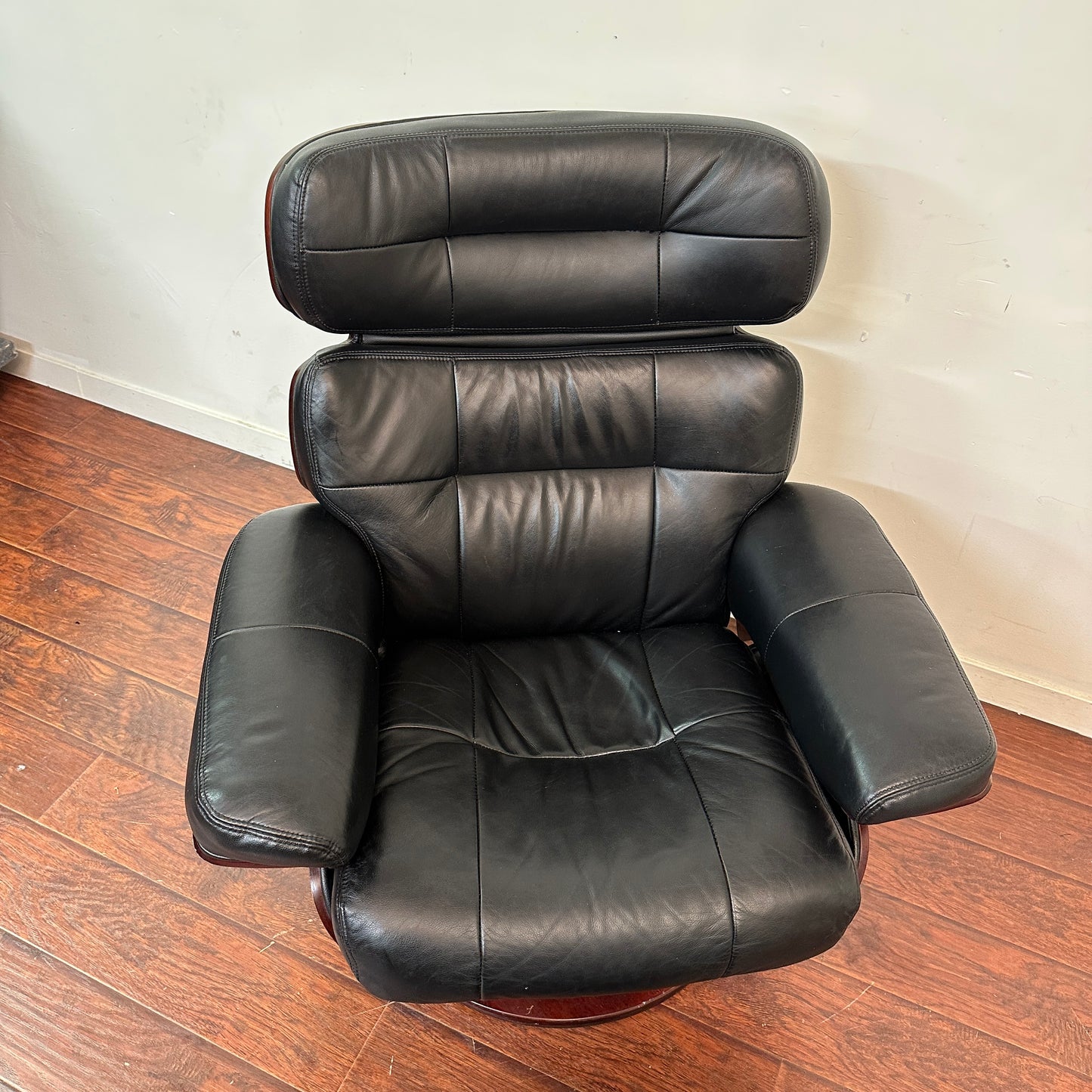 Black Eames Replica Recliner Chair with Ottoman