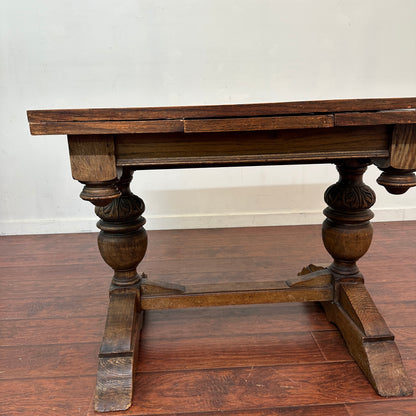 1900's Solid Oak Draw Leaf Dining Table