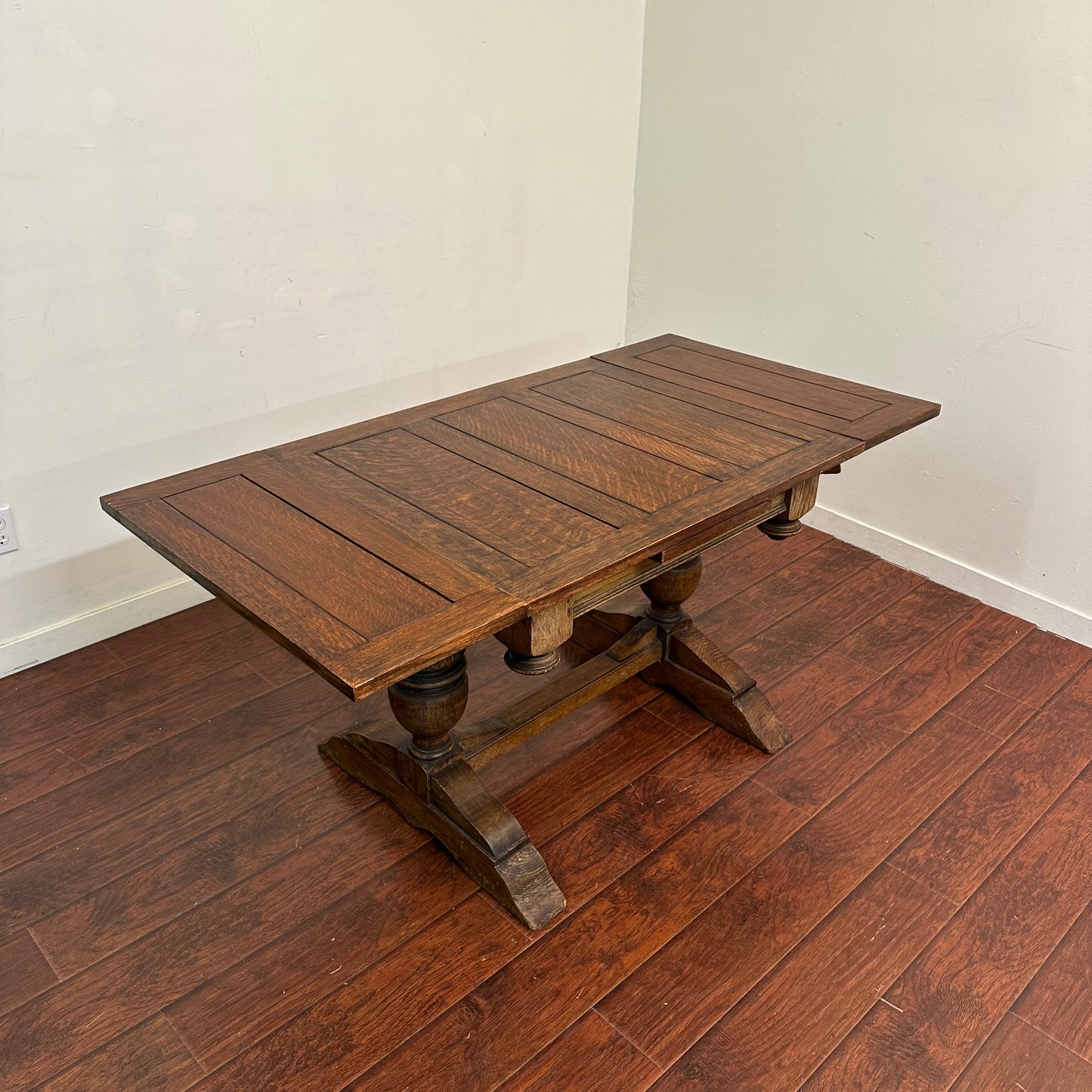 1900's Solid Oak Draw Leaf Dining Table