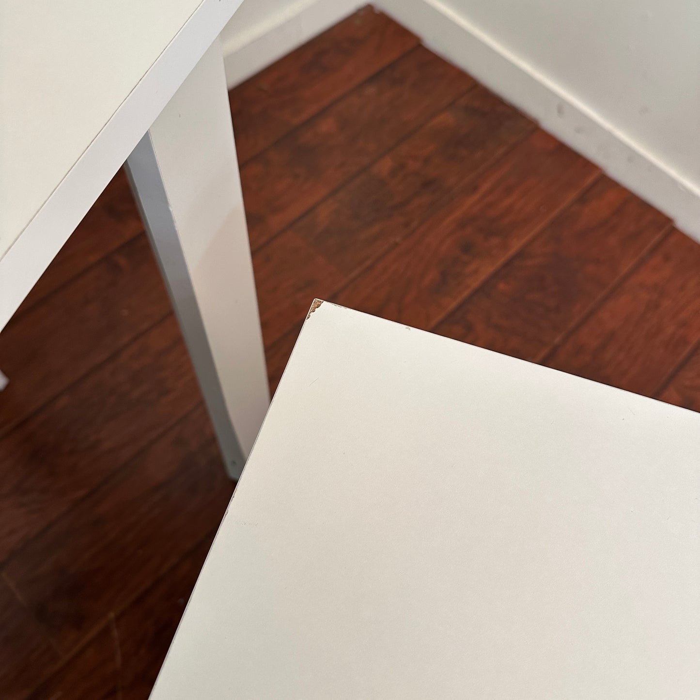 White 3-piece Nesting Tables (dining)