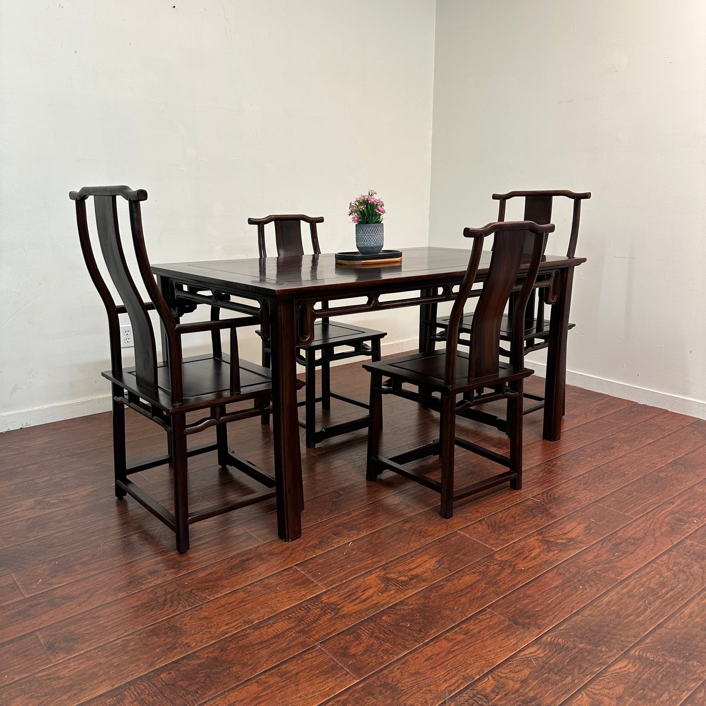 Qing Dinasty Dining Set