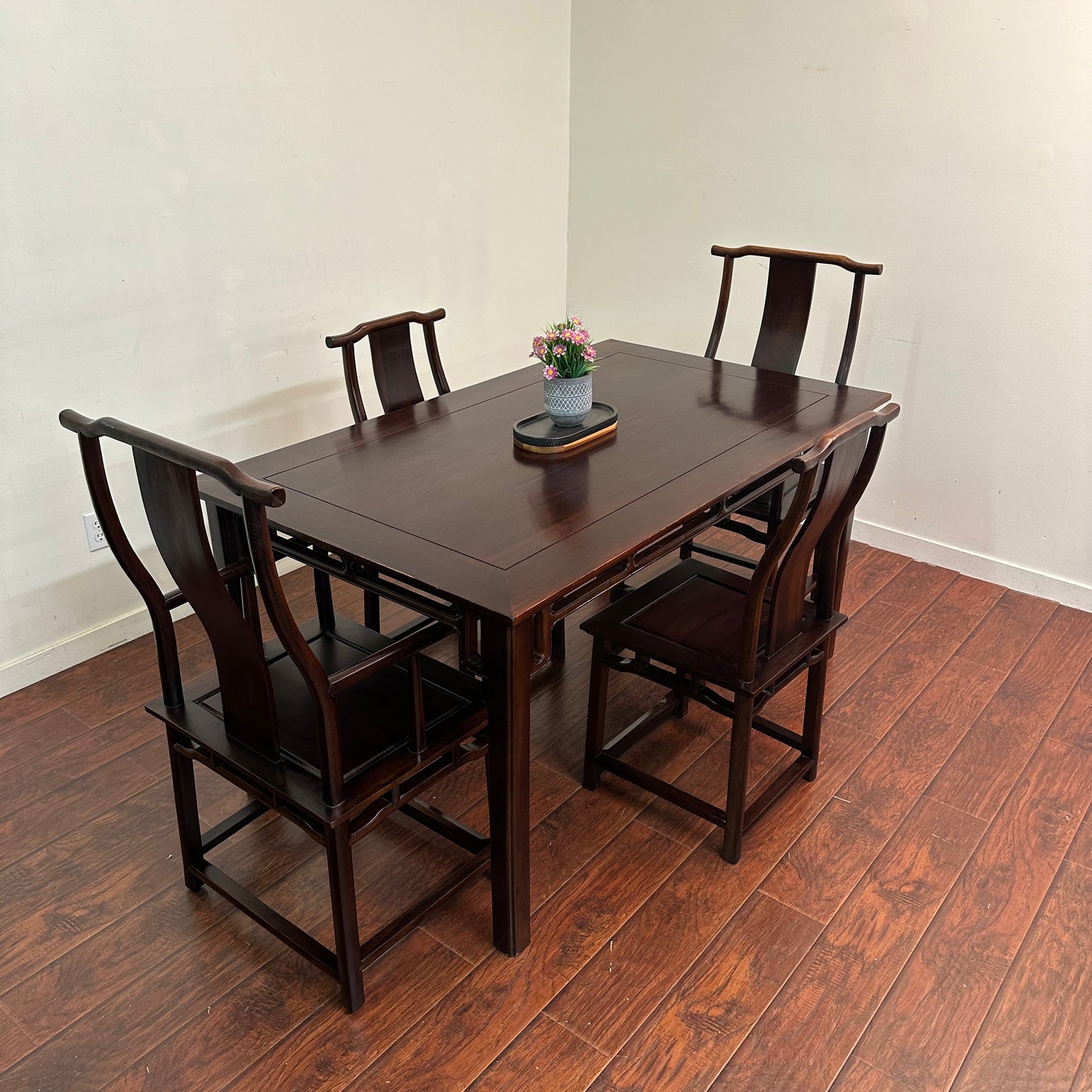 Qing Dinasty Dining Set