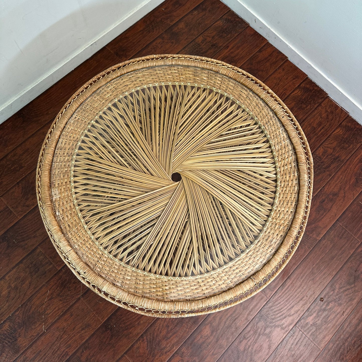 Mid 20th Century Wicker Round Table
