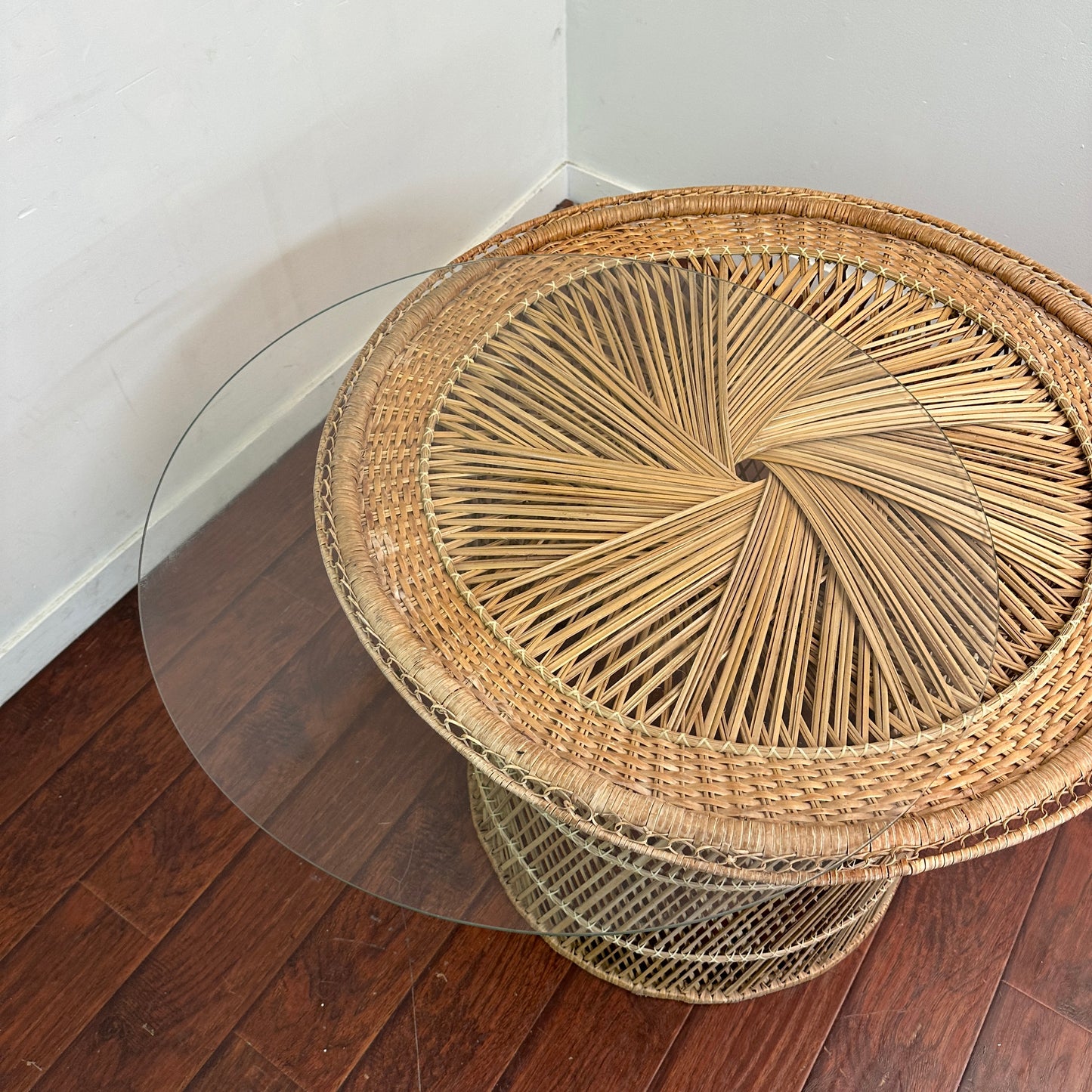 Mid 20th Century Wicker Round Table