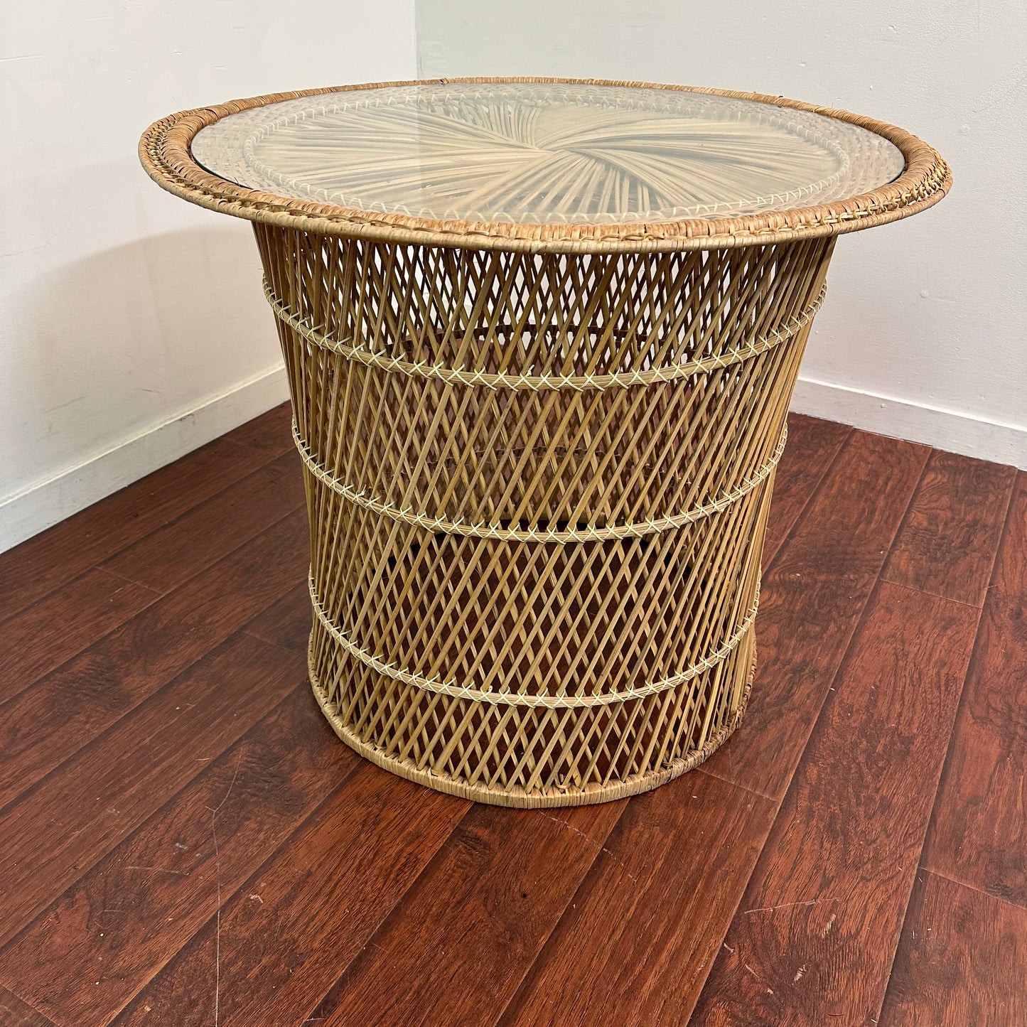 Mid 20th Century Wicker Round Table