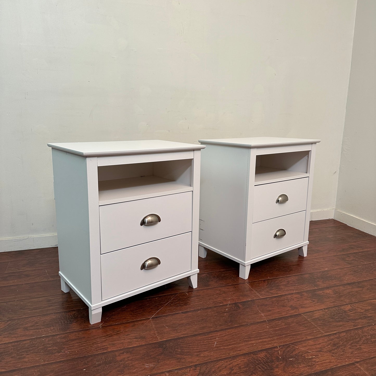 White 2-Drawers Nightstand (x2)