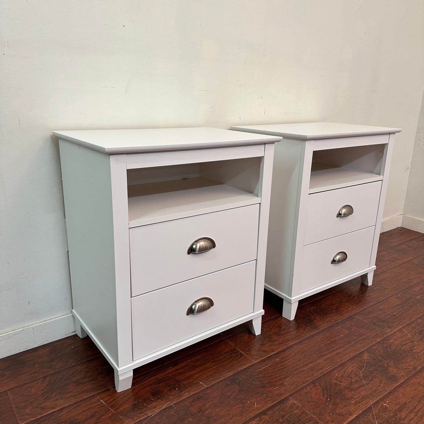 White 2-Drawers Nightstand (x2)
