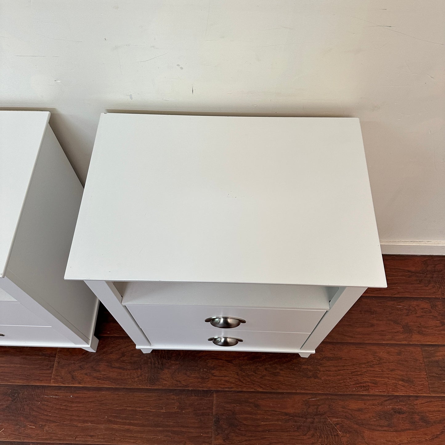White 2-Drawers Nightstand (x2)