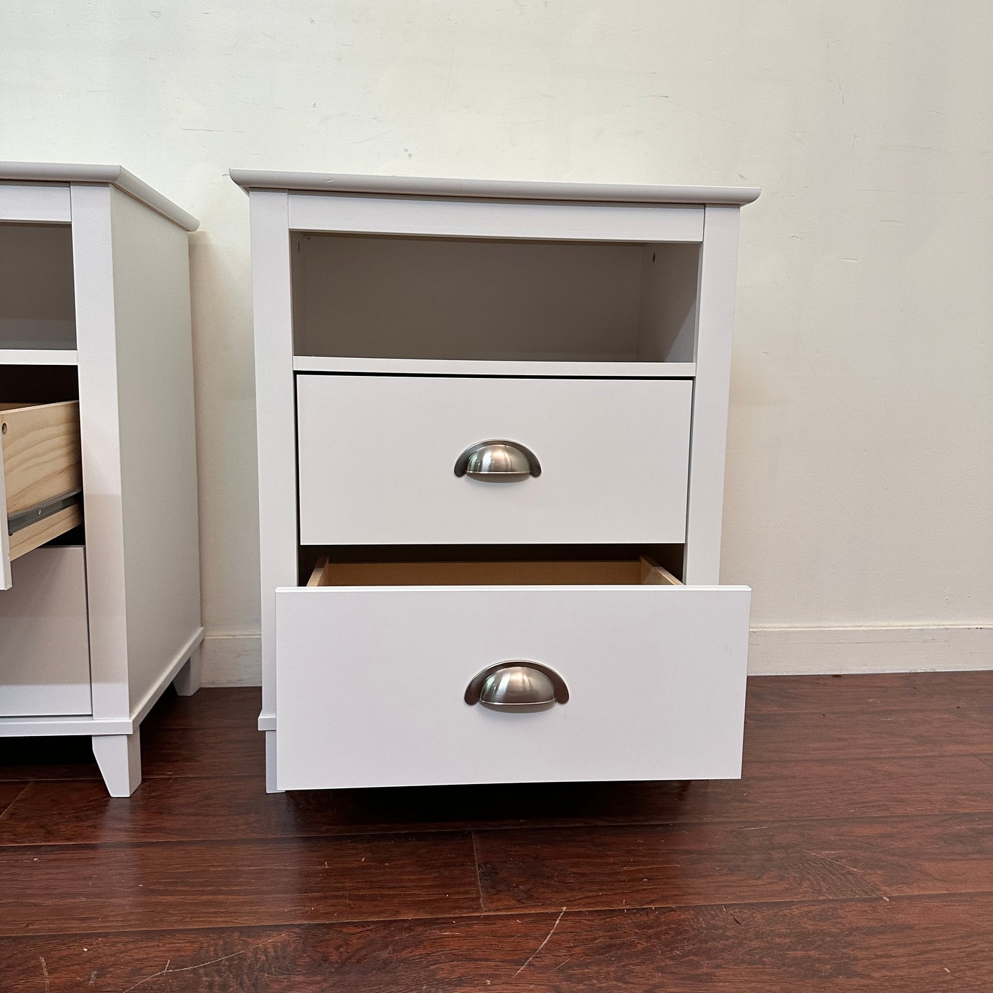 White 2-Drawers Nightstand (x2)