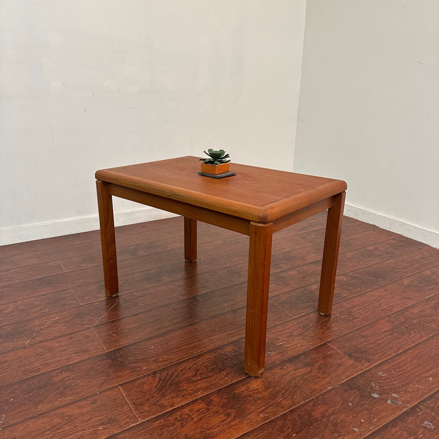 Velje Møbelfrabik Danish Side Table