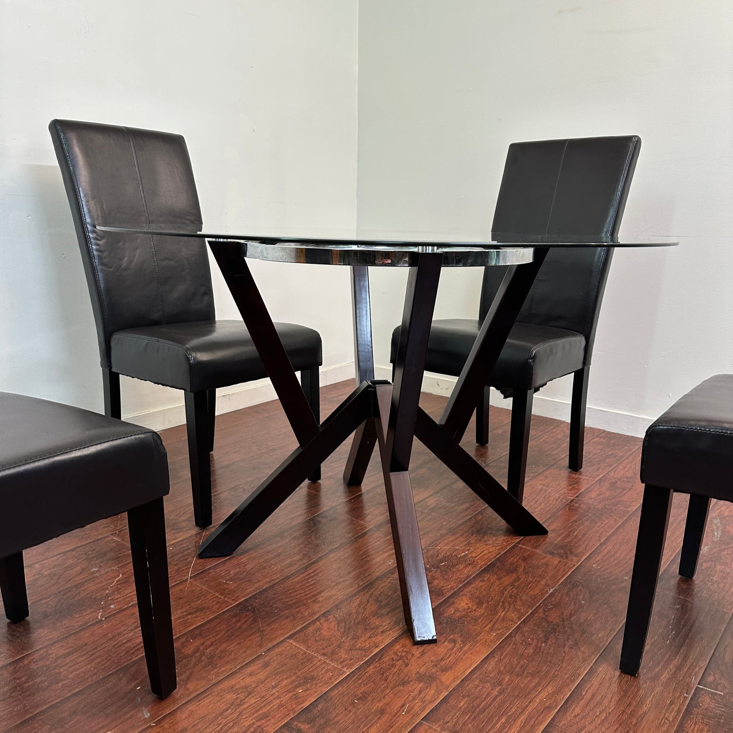 Modern Round Glass Dining Set