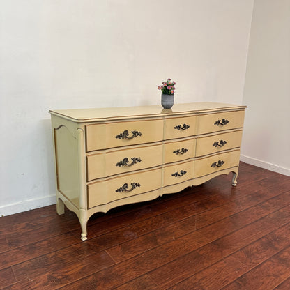 Vintage French Provincial Dresser - 1960s