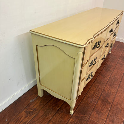 Vintage French Provincial Dresser - 1960s
