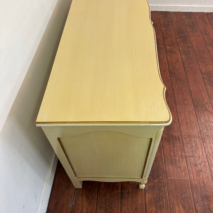 Vintage French Provincial Dresser - 1960s