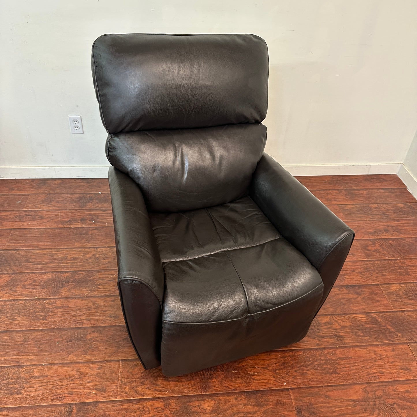 Push Back Dark Leather Recliner