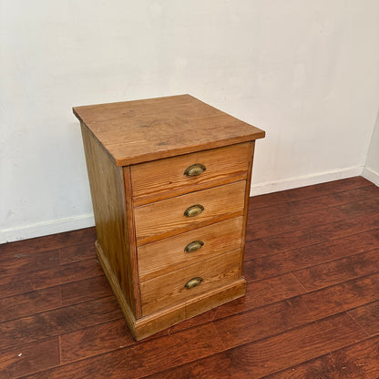 Vintage Wood 4 Drawers Chest of Drawers