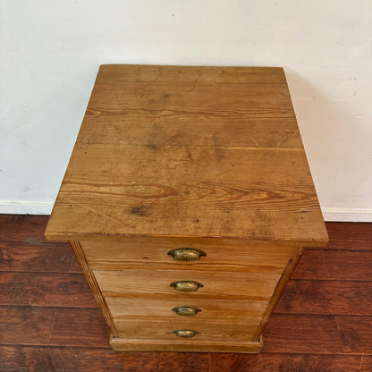 Vintage Wood 4 Drawers Chest of Drawers