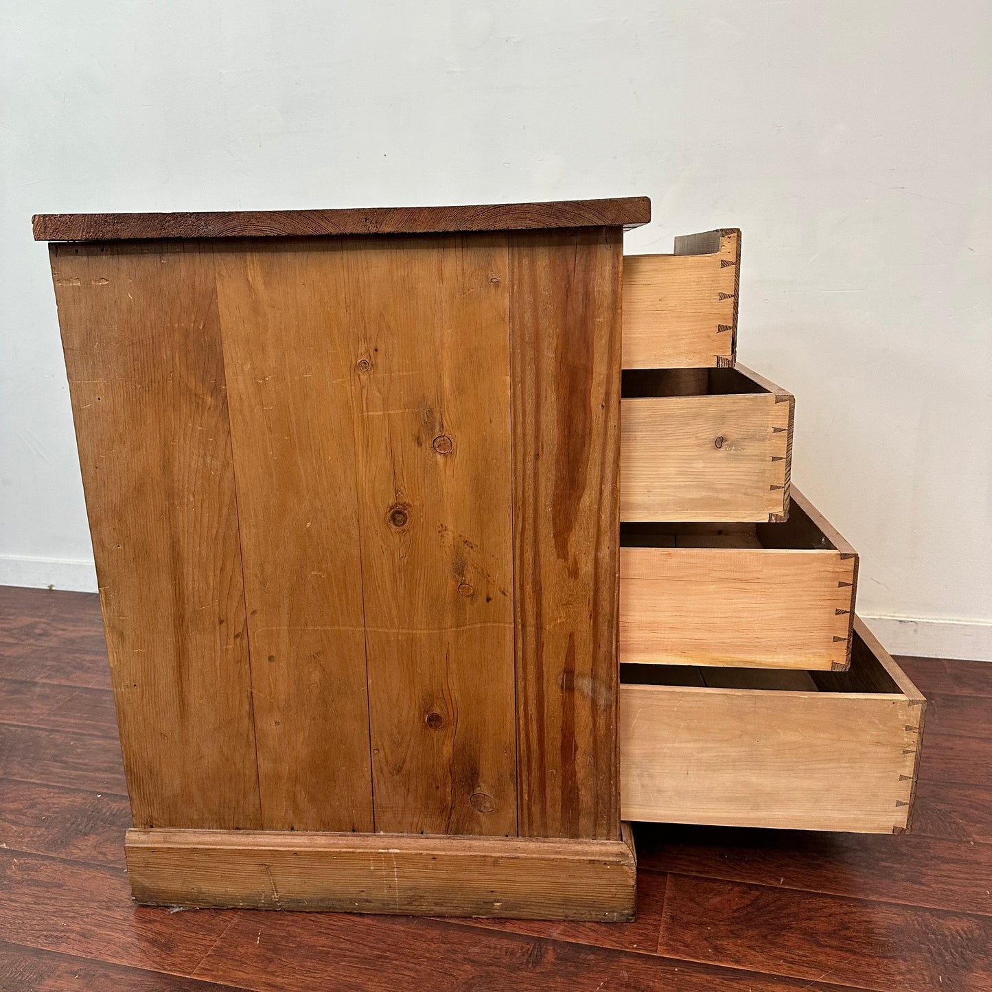 Vintage Wood 4 Drawers Chest of Drawers