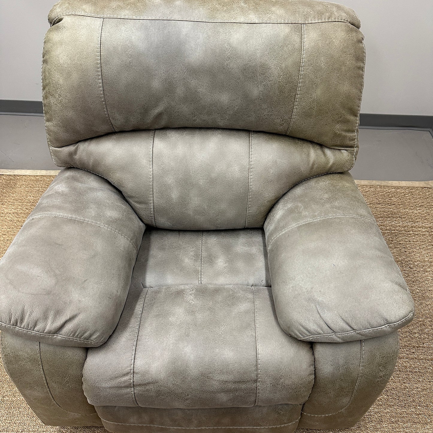Dunwell Power Recliner with Adjustable Headrest