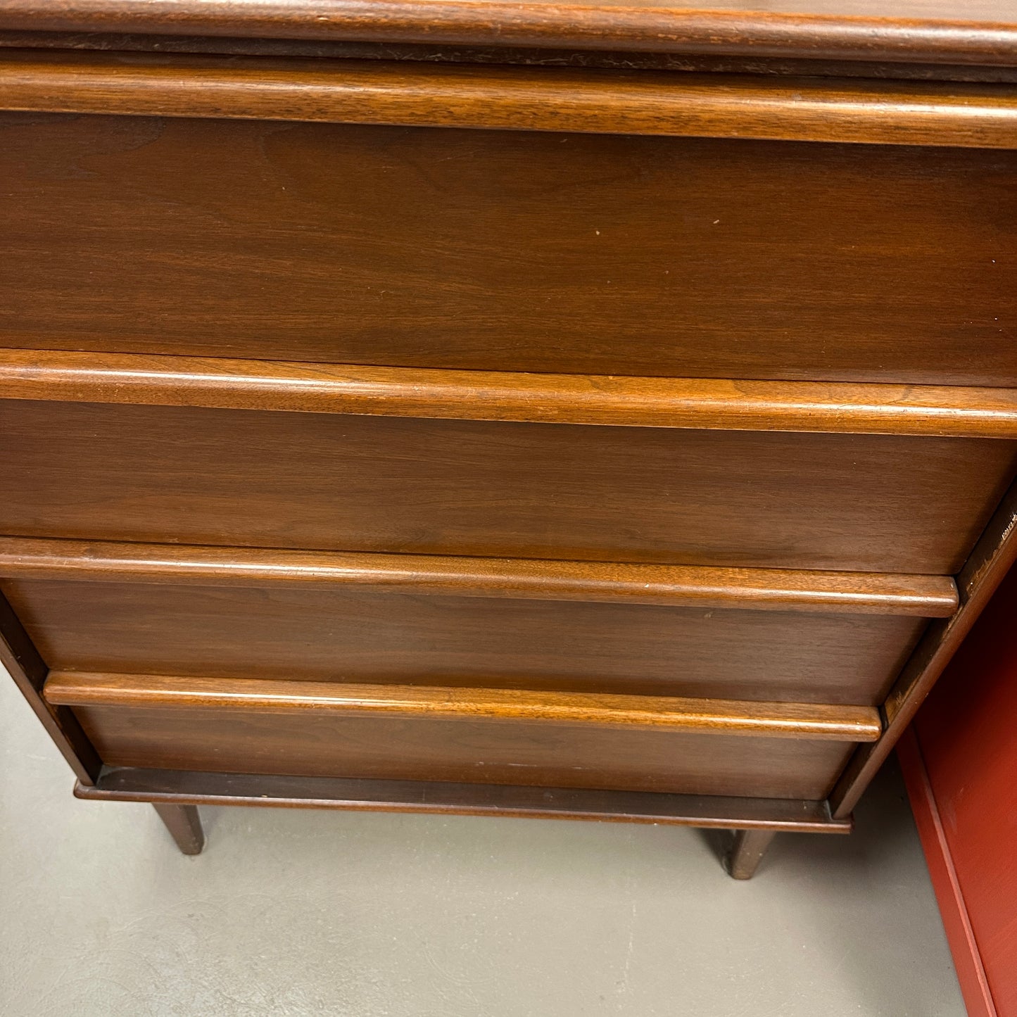 Mid-Century Modern 4 Drawers Highboy Dresser