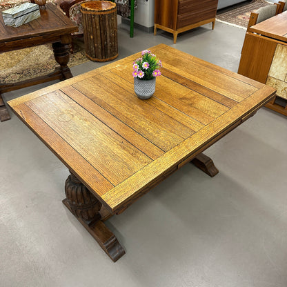 1890's Solid Oak Draw Leaf Dining Table