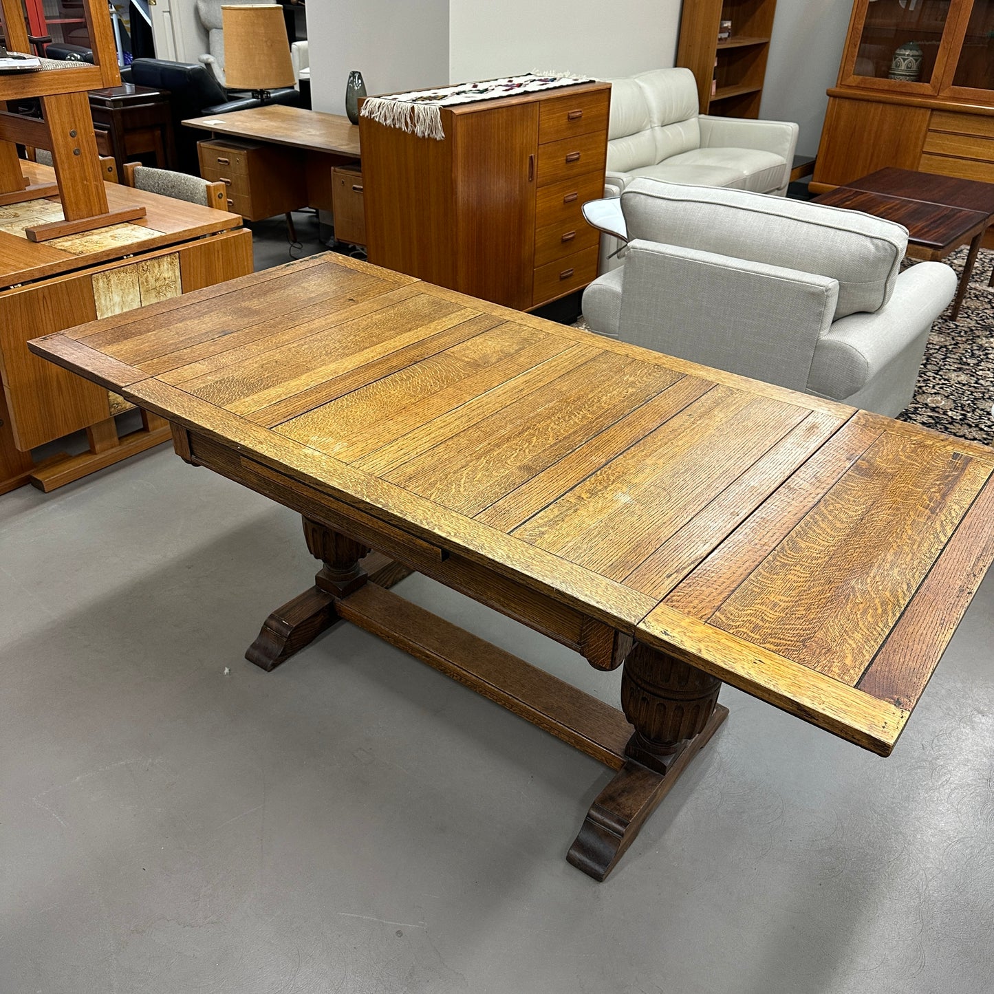 1890's Solid Oak Draw Leaf Dining Table