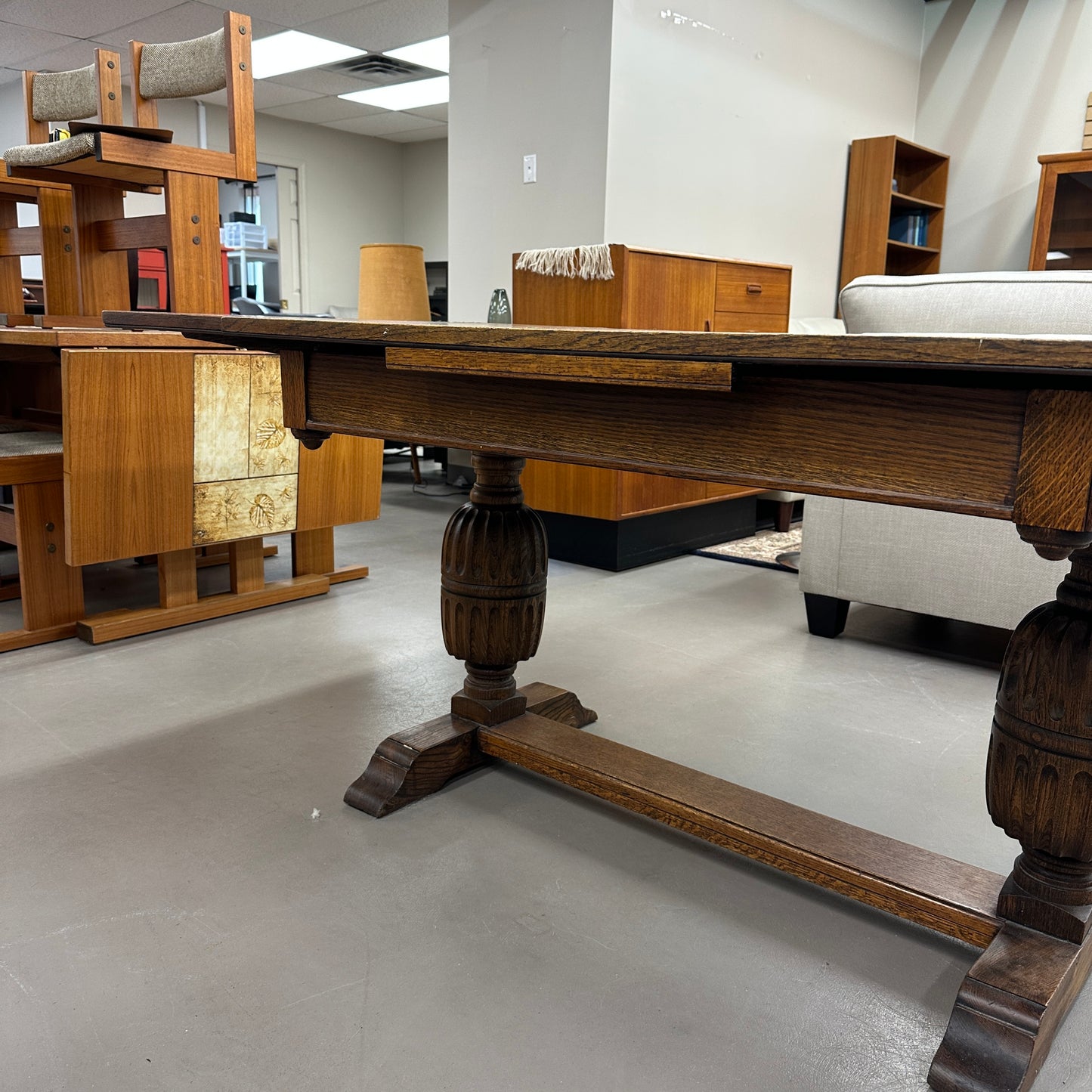 1890's Solid Oak Draw Leaf Dining Table
