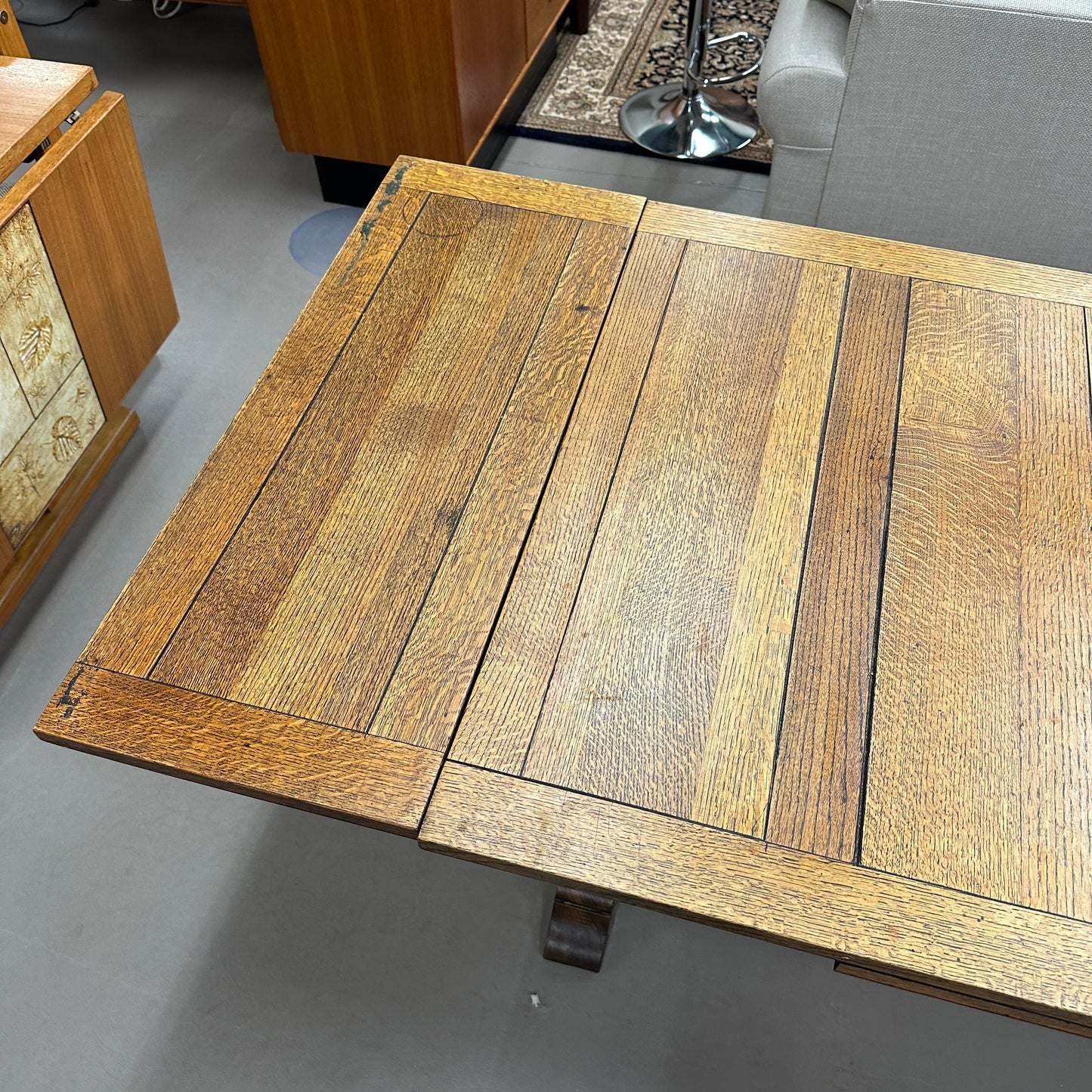 1890's Solid Oak Draw Leaf Dining Table
