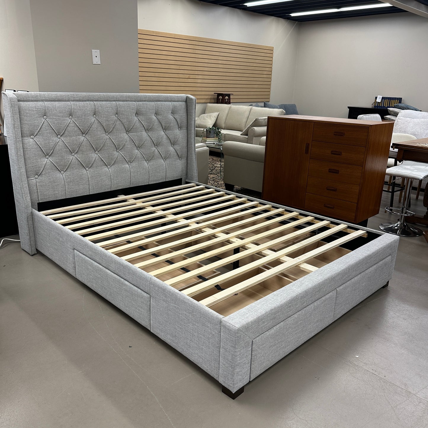 Shasta Upholstered Bedframe - Queen