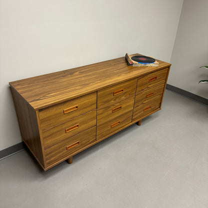 Mid-Century 9 Drawers Dresser by DeFehr