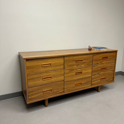 Mid-Century 9 Drawers Dresser by DeFehr