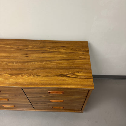 Mid-Century 9 Drawers Dresser by DeFehr