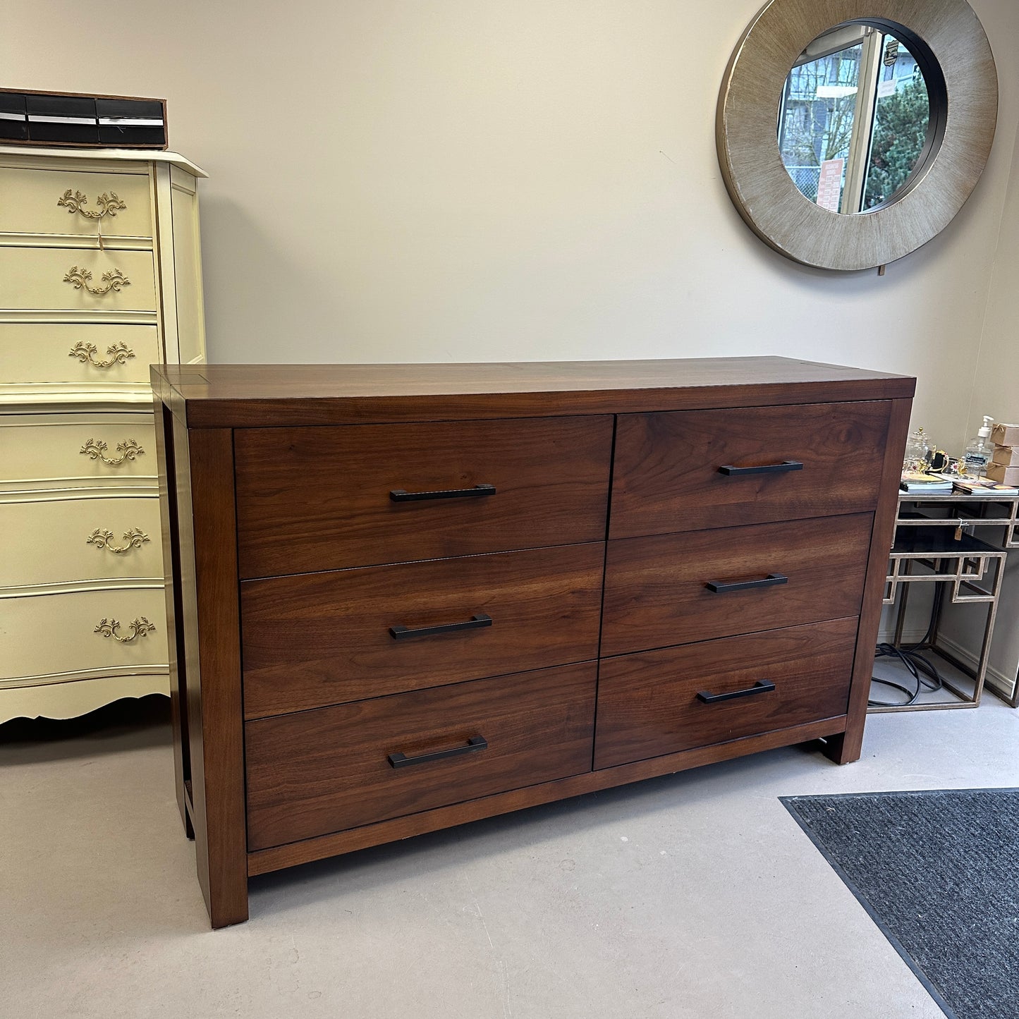 Walnut Modern 6 Drawers Dresser