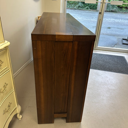 Walnut Modern 6 Drawers Dresser