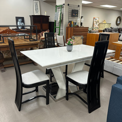 High-End Extendable Dining Table with Italian Dining Chairs