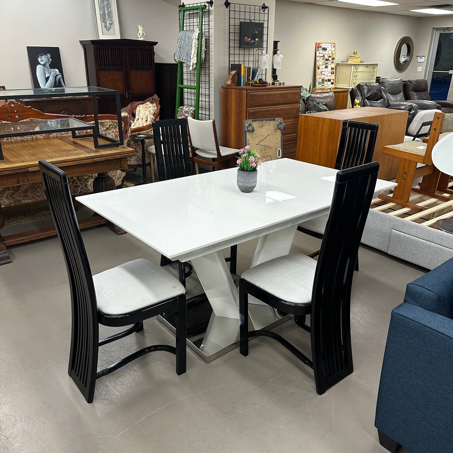 High-End Extendable Dining Table with Italian Dining Chairs