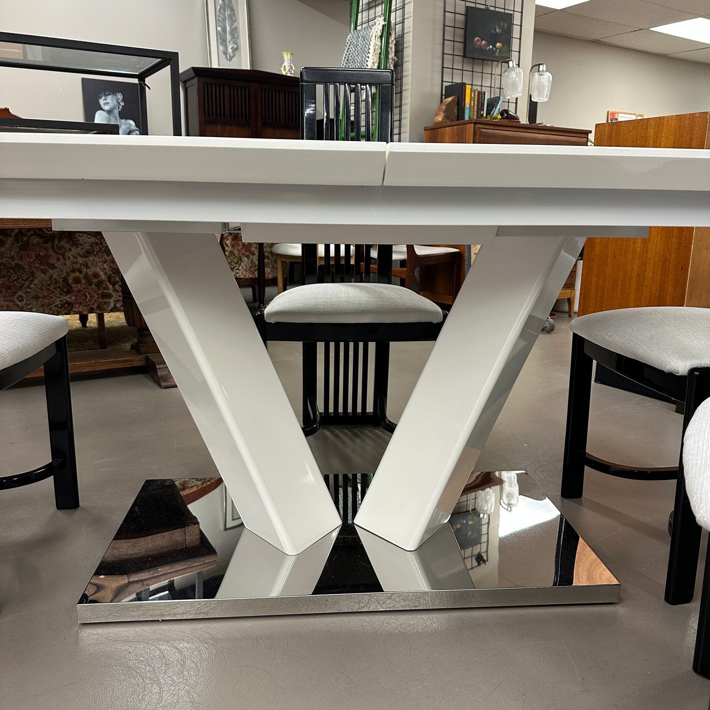 High-End Extendable Dining Table with Italian Dining Chairs