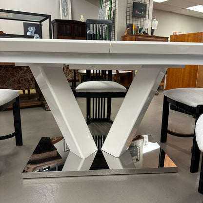 High-End Extendable Dining Table with Italian Dining Chairs