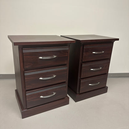 Solid Wood Chocolate Stain Nightstands (set of 2)