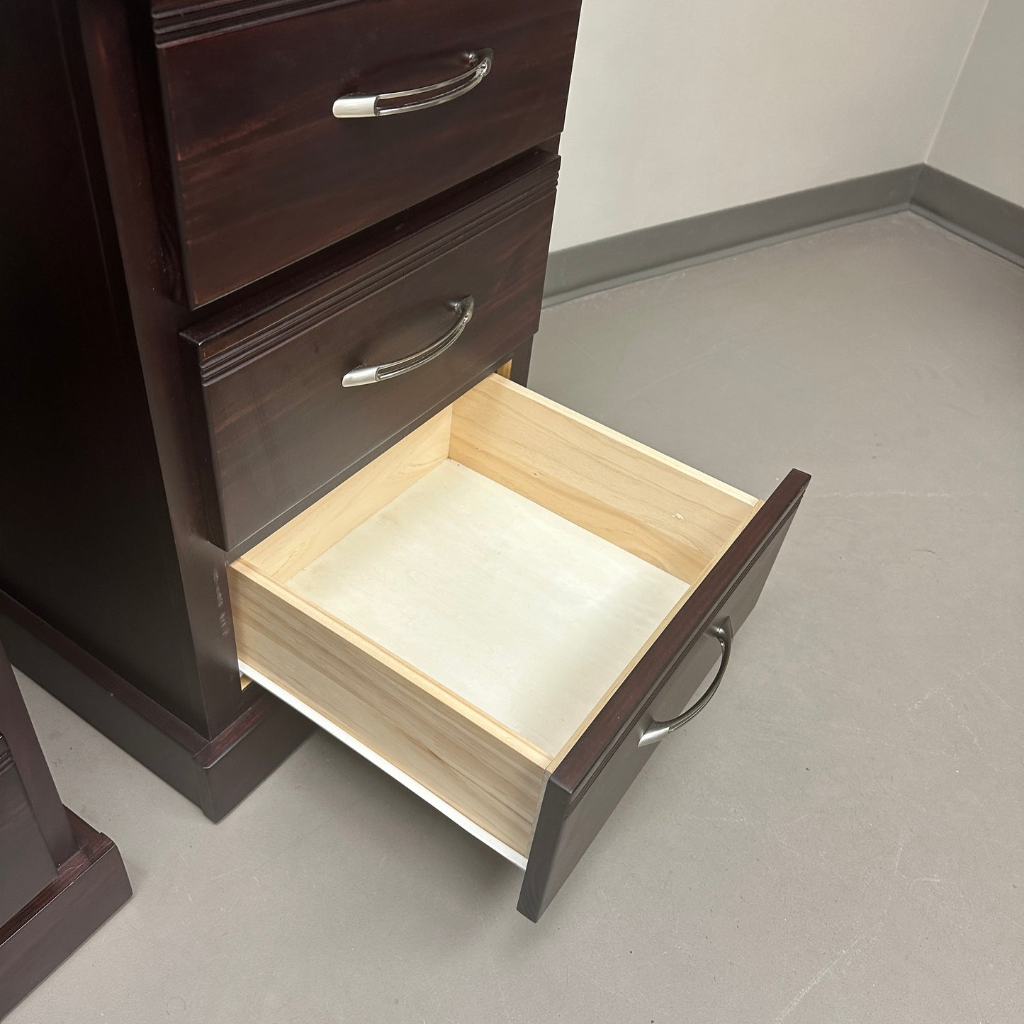 Solid Wood Chocolate Stain Nightstands (set of 2)