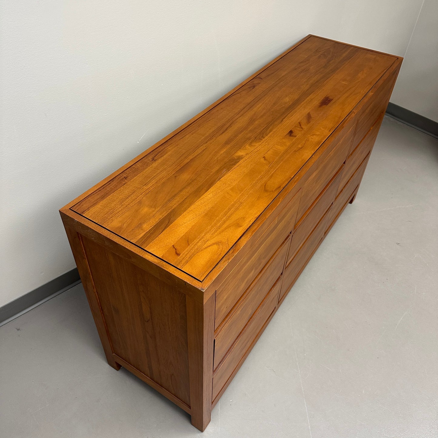 Klass 9 Drawers Solid Teak Dresser