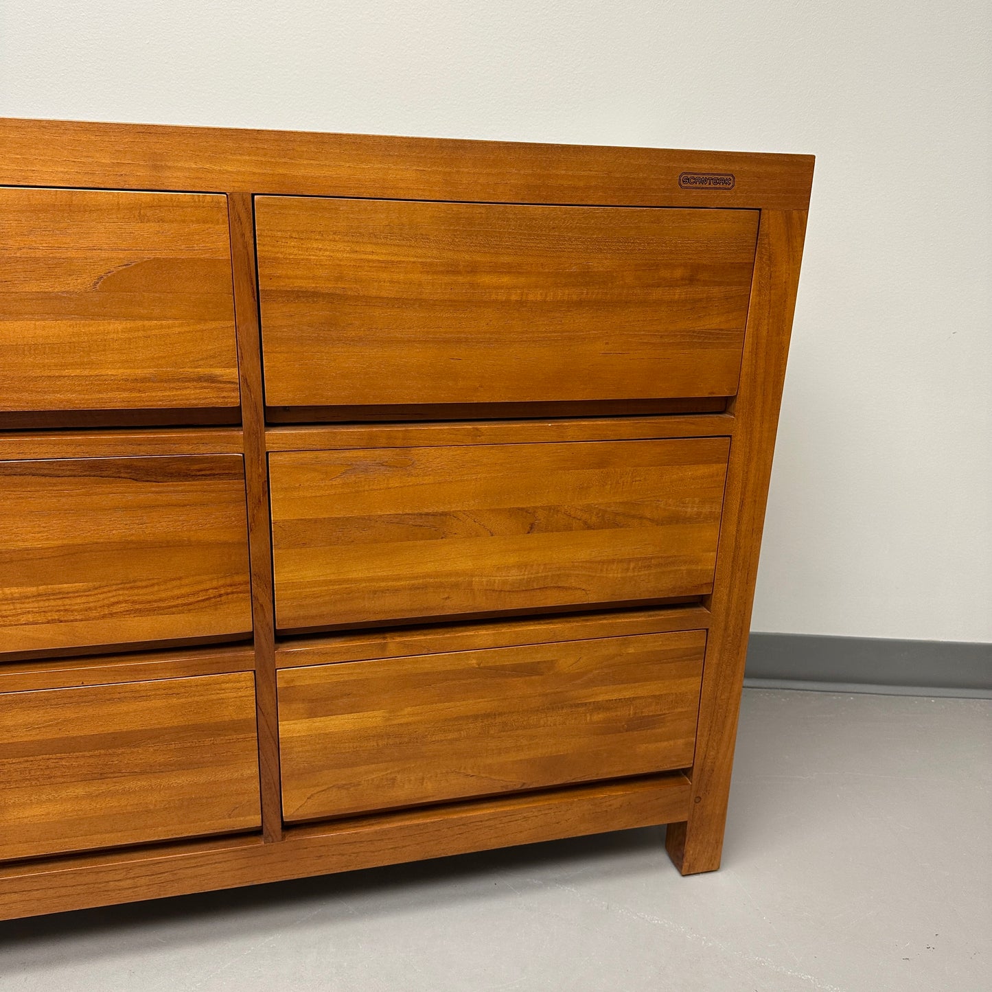 Klass 9 Drawers Solid Teak Dresser