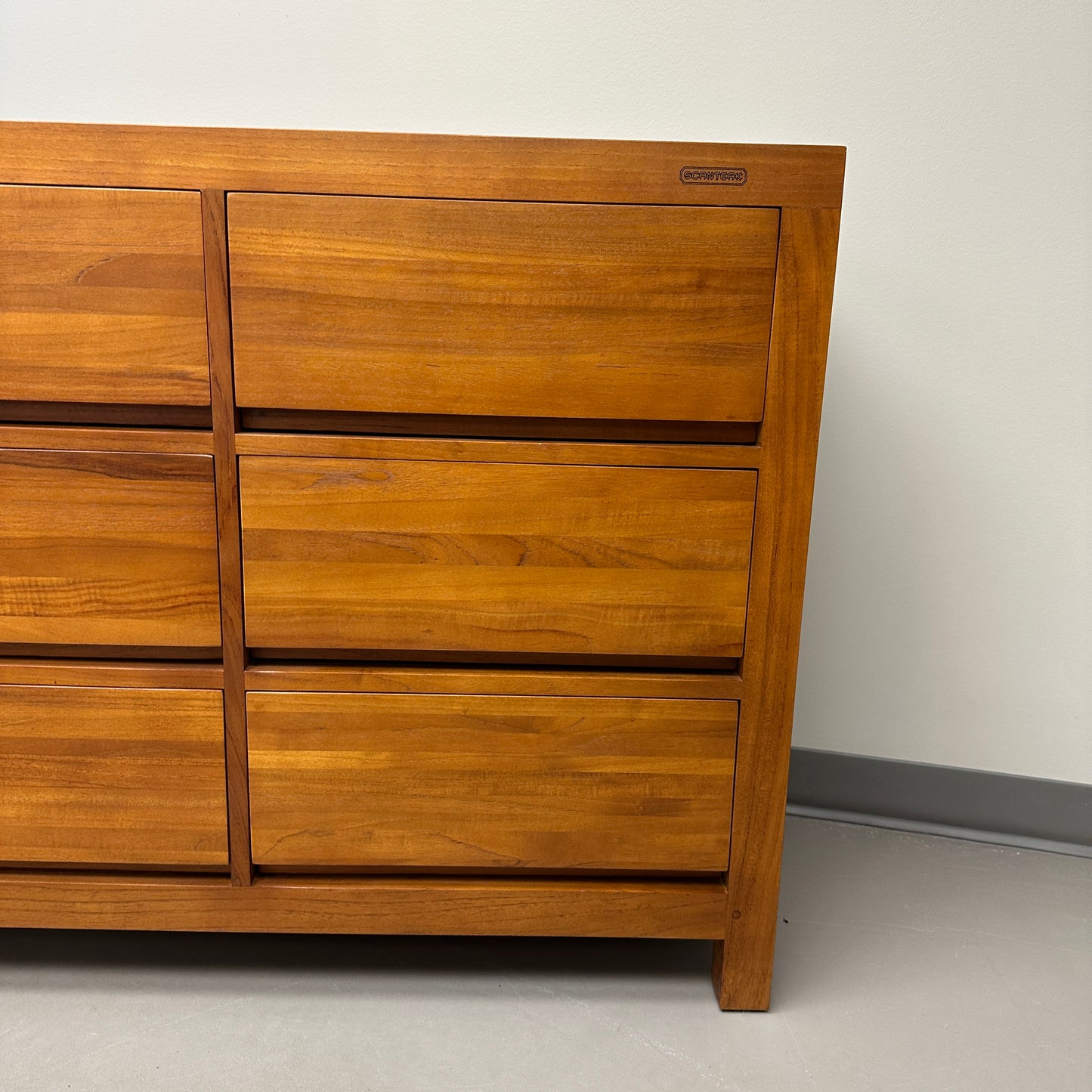 Klass 9 Drawers Solid Teak Dresser