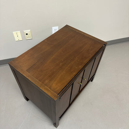 1960s Mid-Century Modern Nightstand