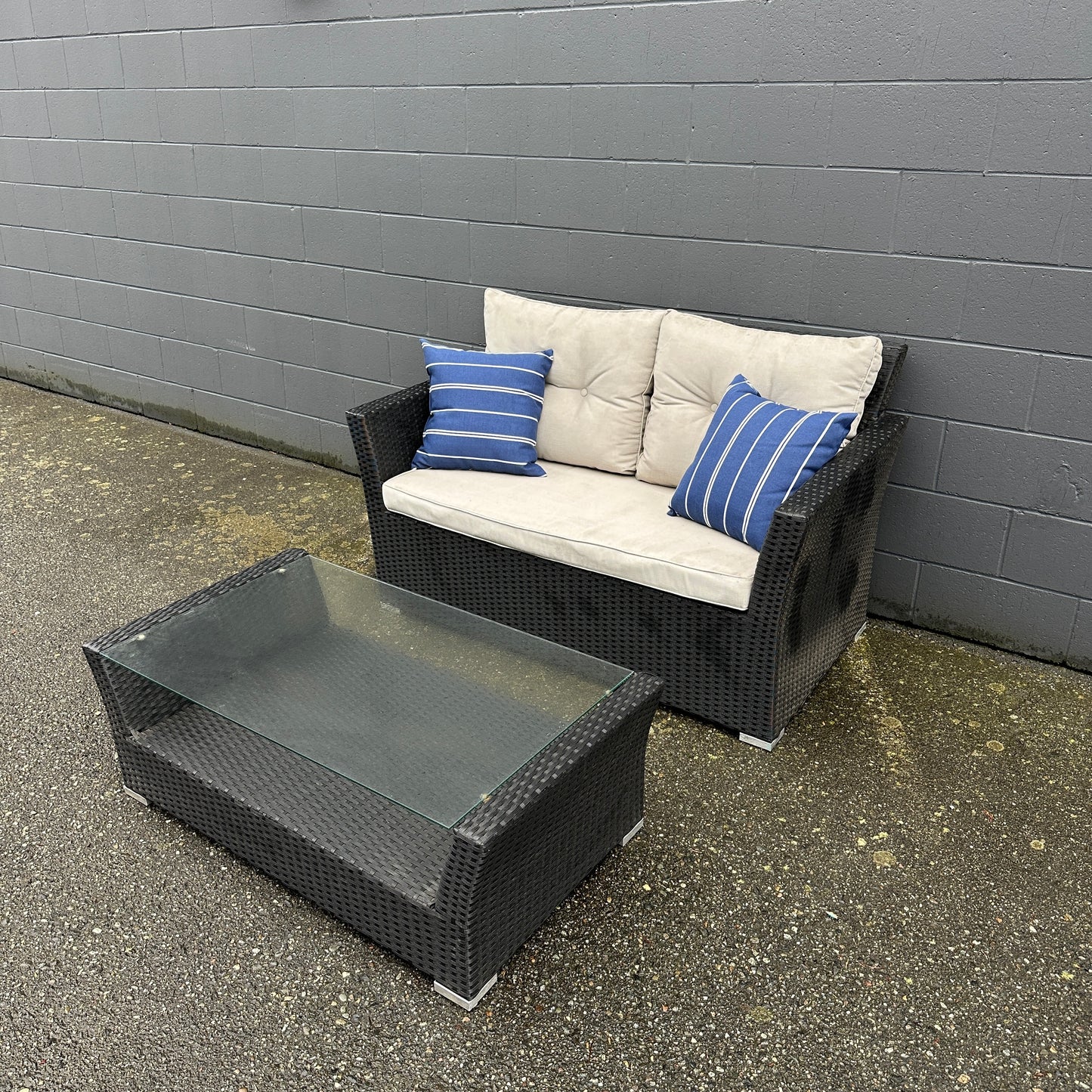 Patio Wicker Love Seat + Coffee Table