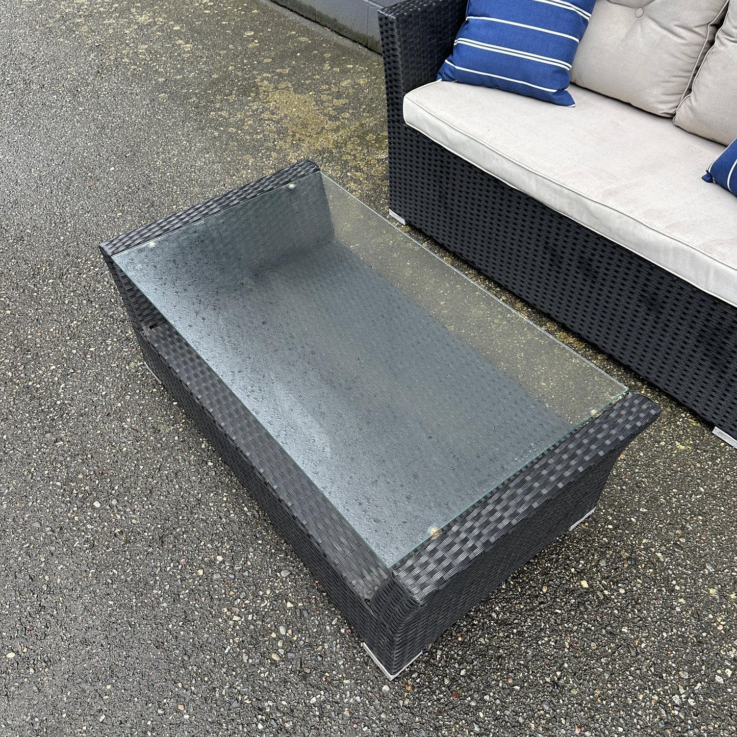 Patio Wicker Love Seat + Coffee Table